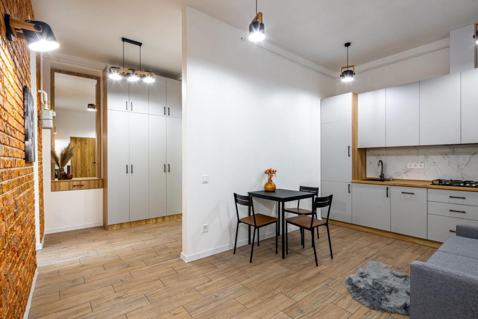Romari Туган Барановського 30 Leópolis Exterior foto