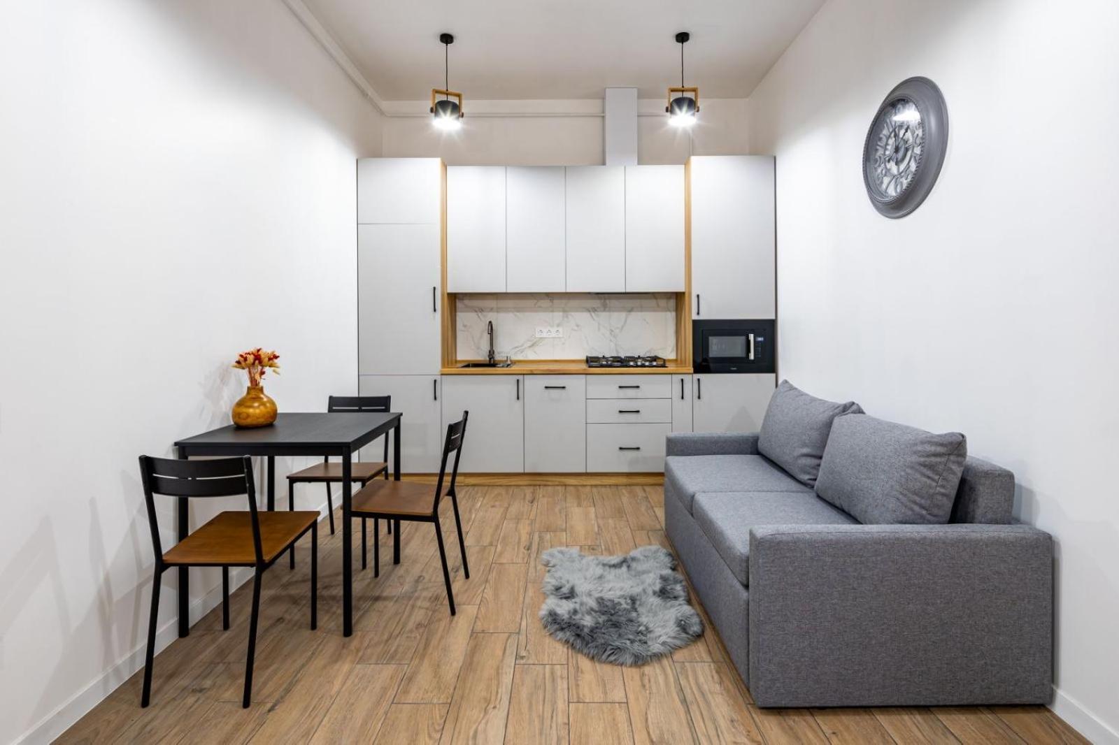 Romari Туган Барановського 30 Leópolis Exterior foto